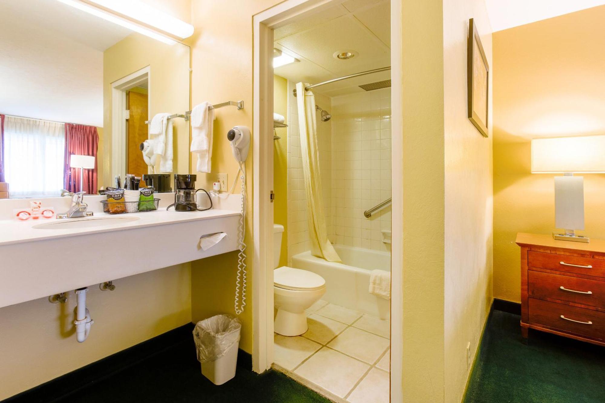Oyo Hotel Lebanon Mo I-44 Екстериор снимка